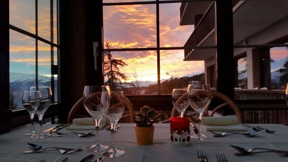Hotel-Restaurant Le Mont Paisible, Κρανς Μοντάνα Εξωτερικό φωτογραφία