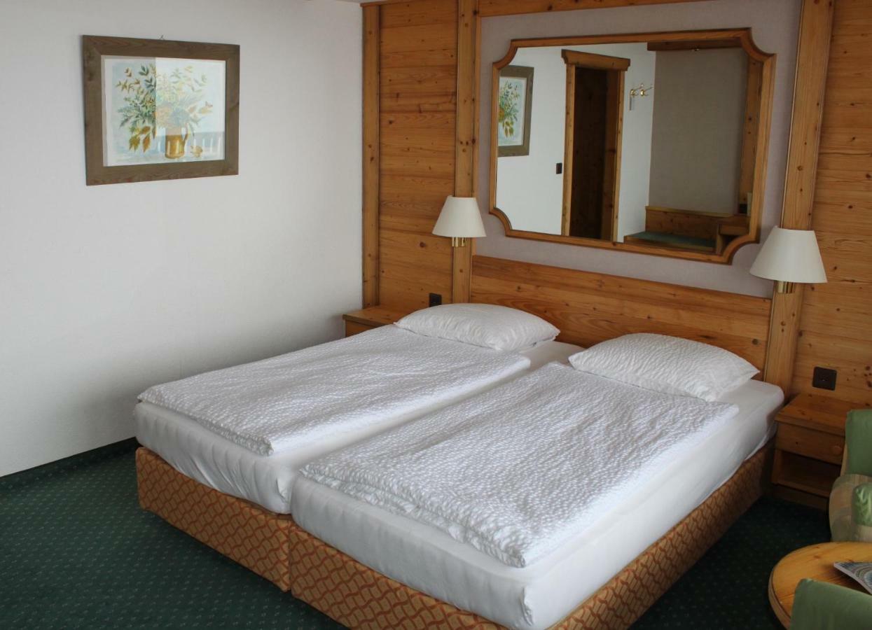 Hotel-Restaurant Le Mont Paisible, Κρανς Μοντάνα Εξωτερικό φωτογραφία
